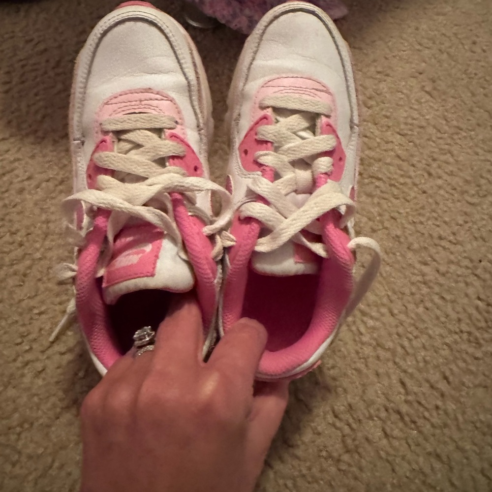 Nike Kids Sneakers in Pink and White